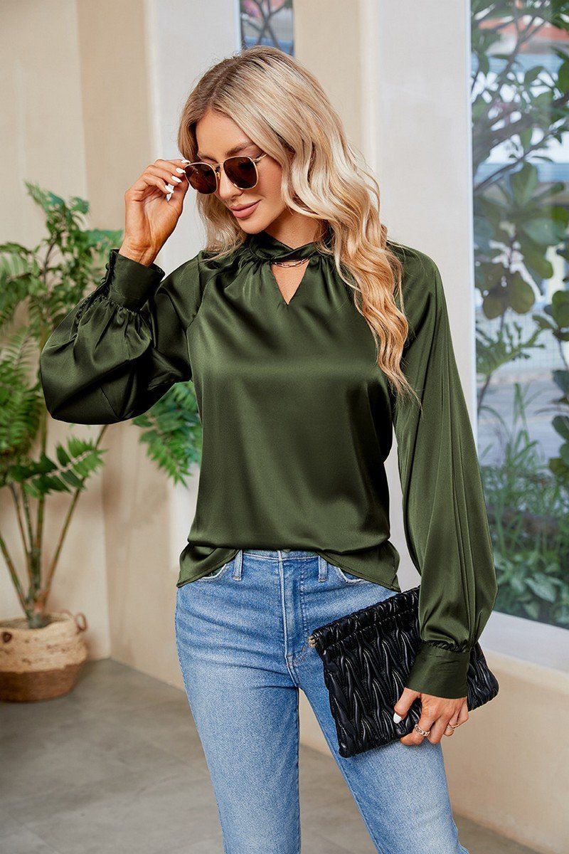 LOOSE FIT KEYHOLE NECK BUTTON CUFF GLOSSY BLOUSE